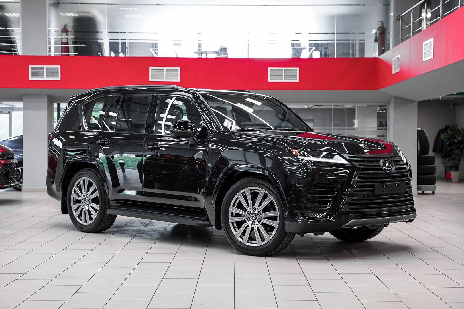Lexus LX 2025, черный, ДЦ Орехово