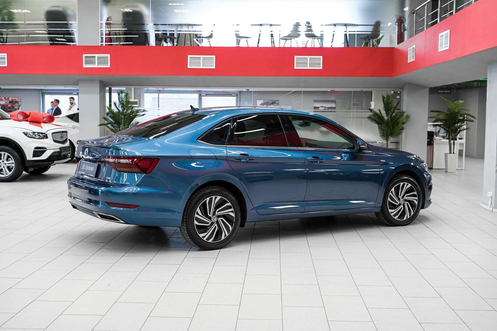 Volkswagen Jetta 2021, синий, ДЦ Орехово