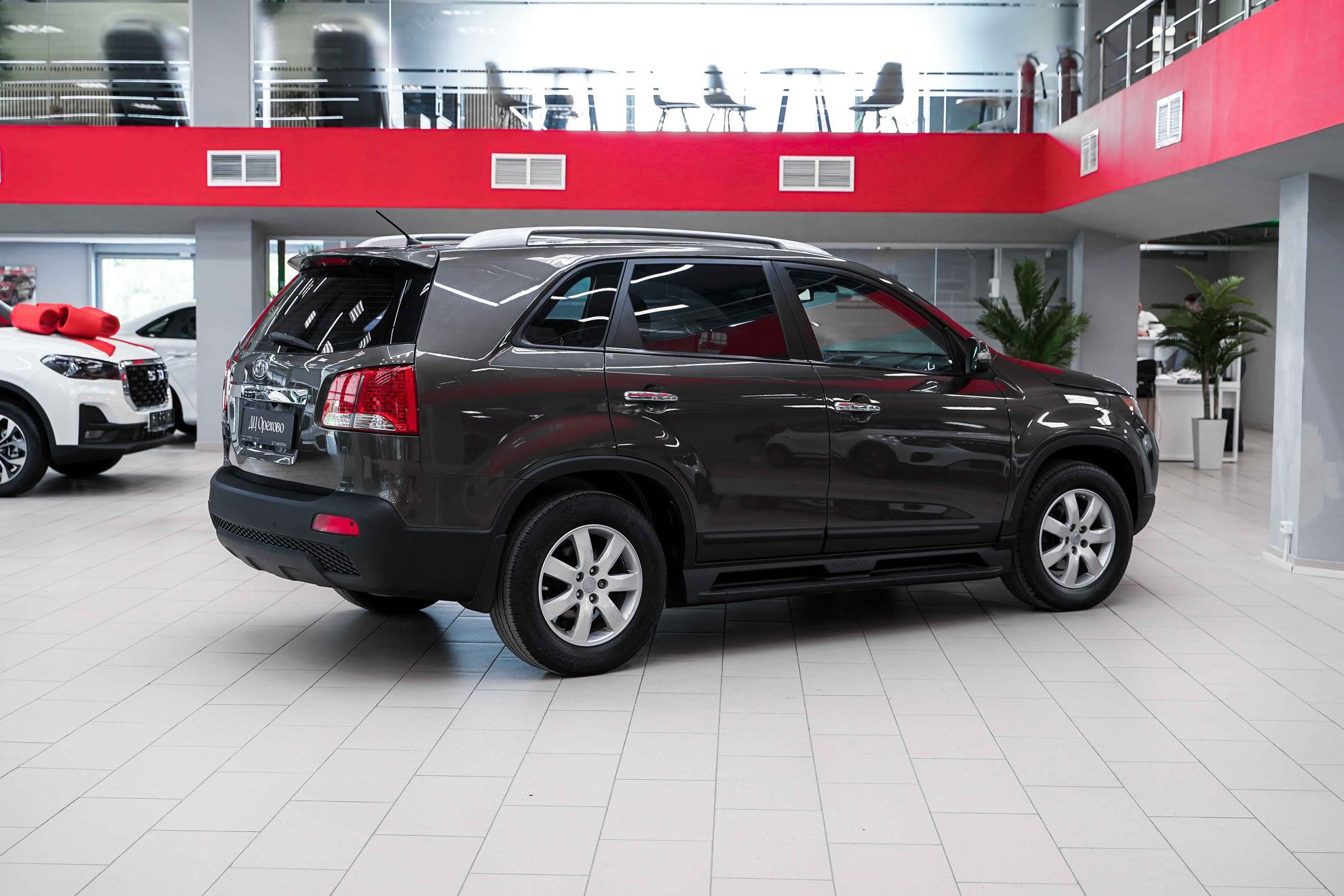 Kia Sorento 2011, бежевый, ДЦ Орехово
