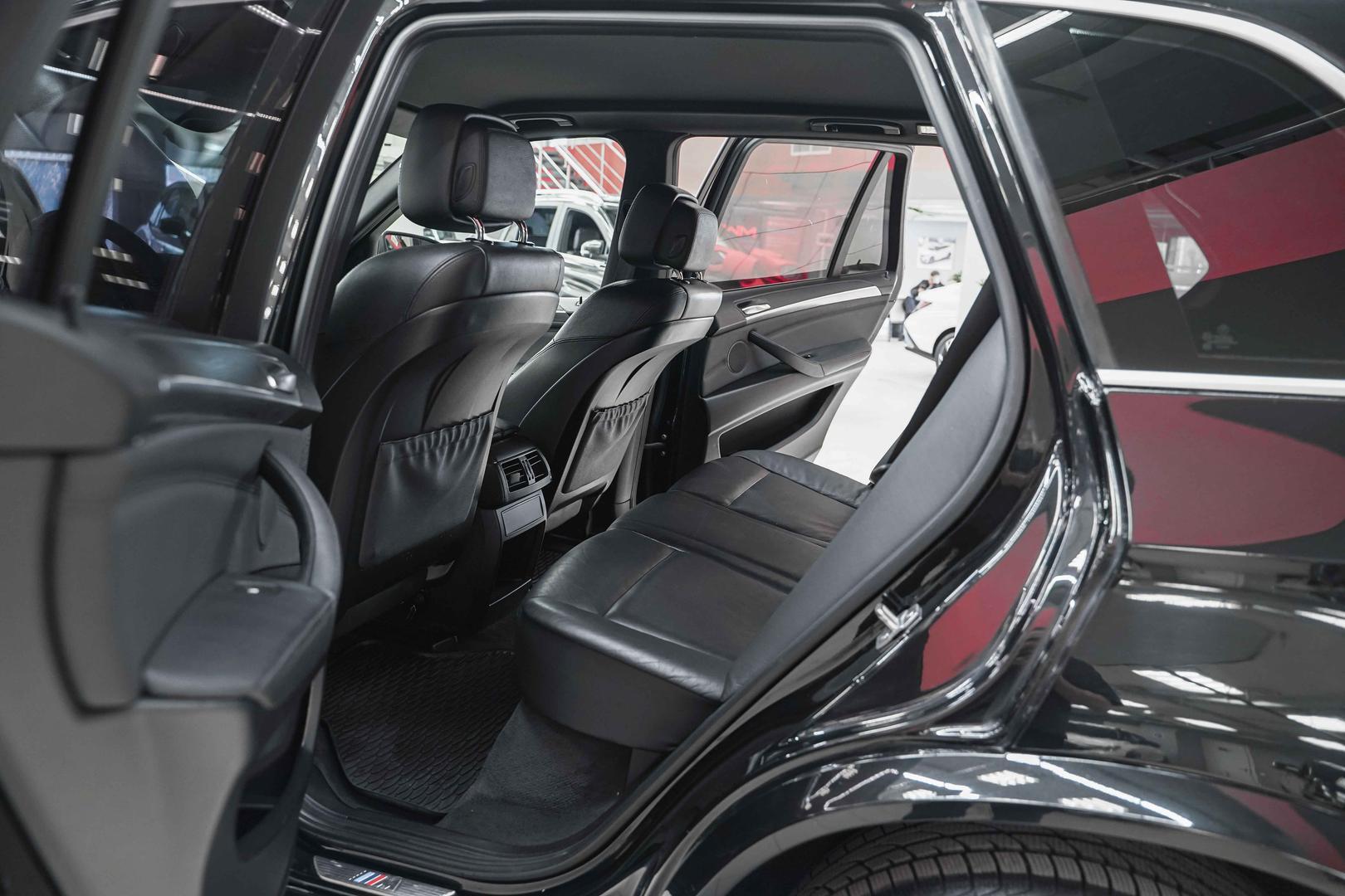 BMW X5 2013, черный, ДЦ Орехово