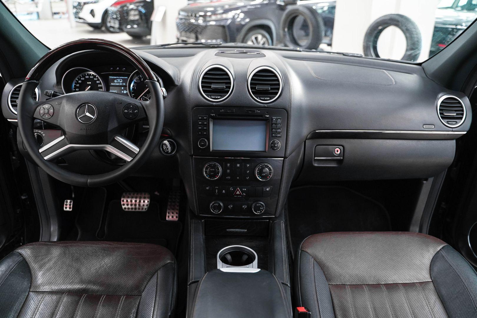 Mercedes-Benz GL-Класс 2012, черный, ДЦ Орехово