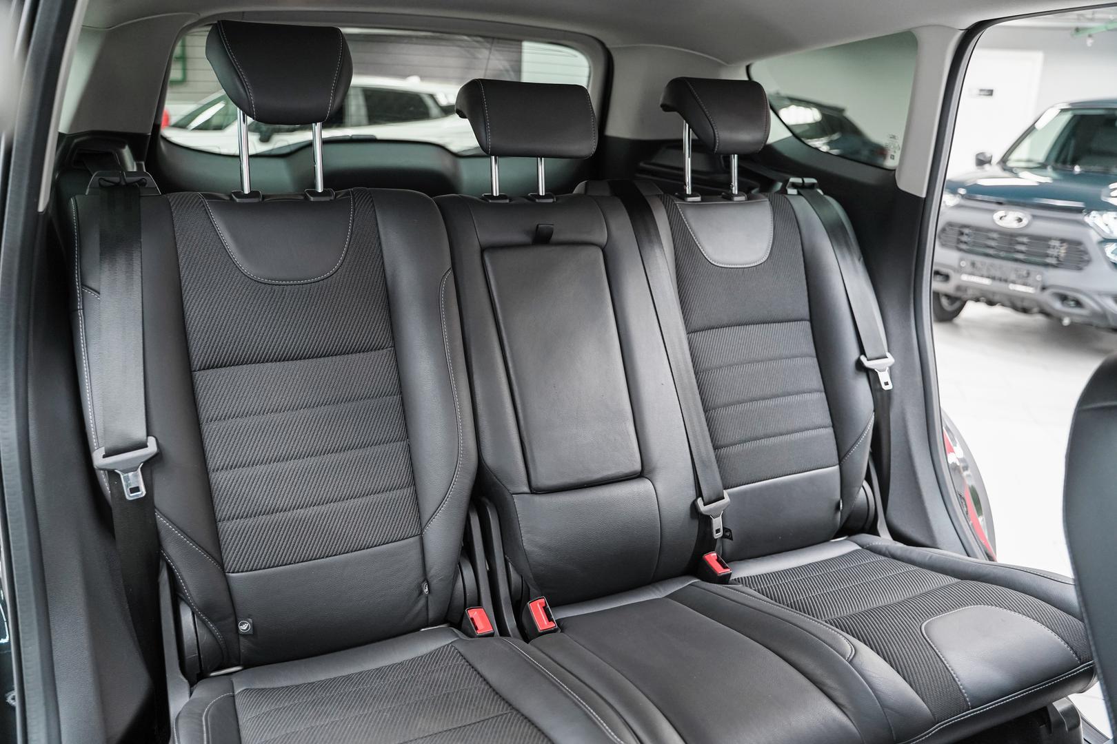 Ford Kuga 2015, черный, ДЦ Орехово