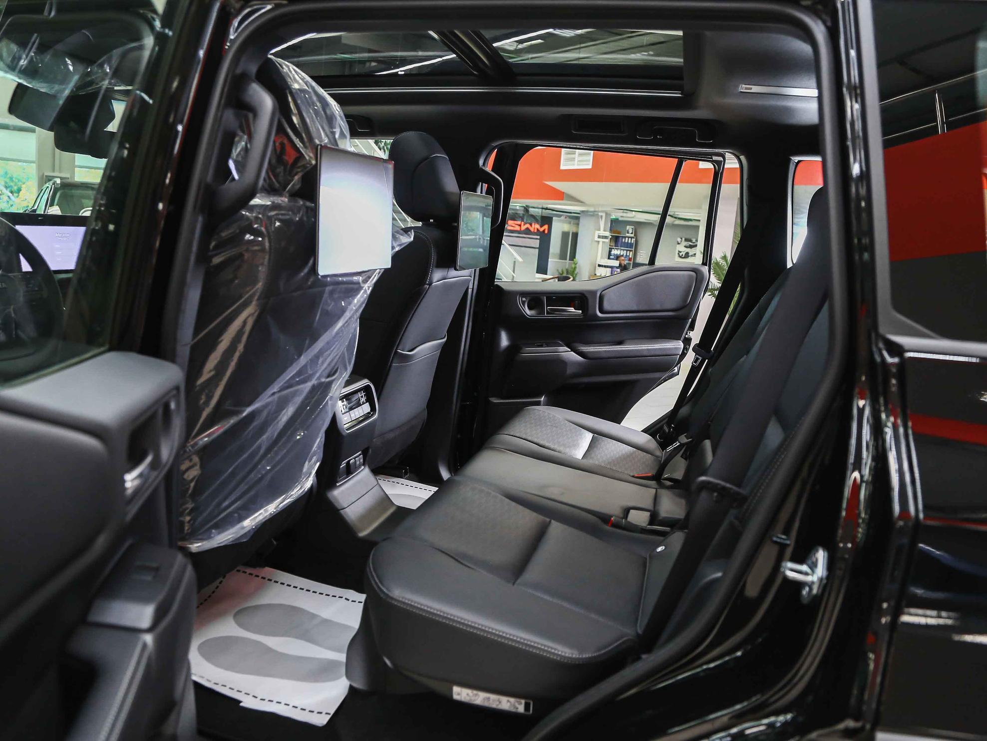 Toyota Land Cruiser Prado 2026, черный, ДЦ Орехово