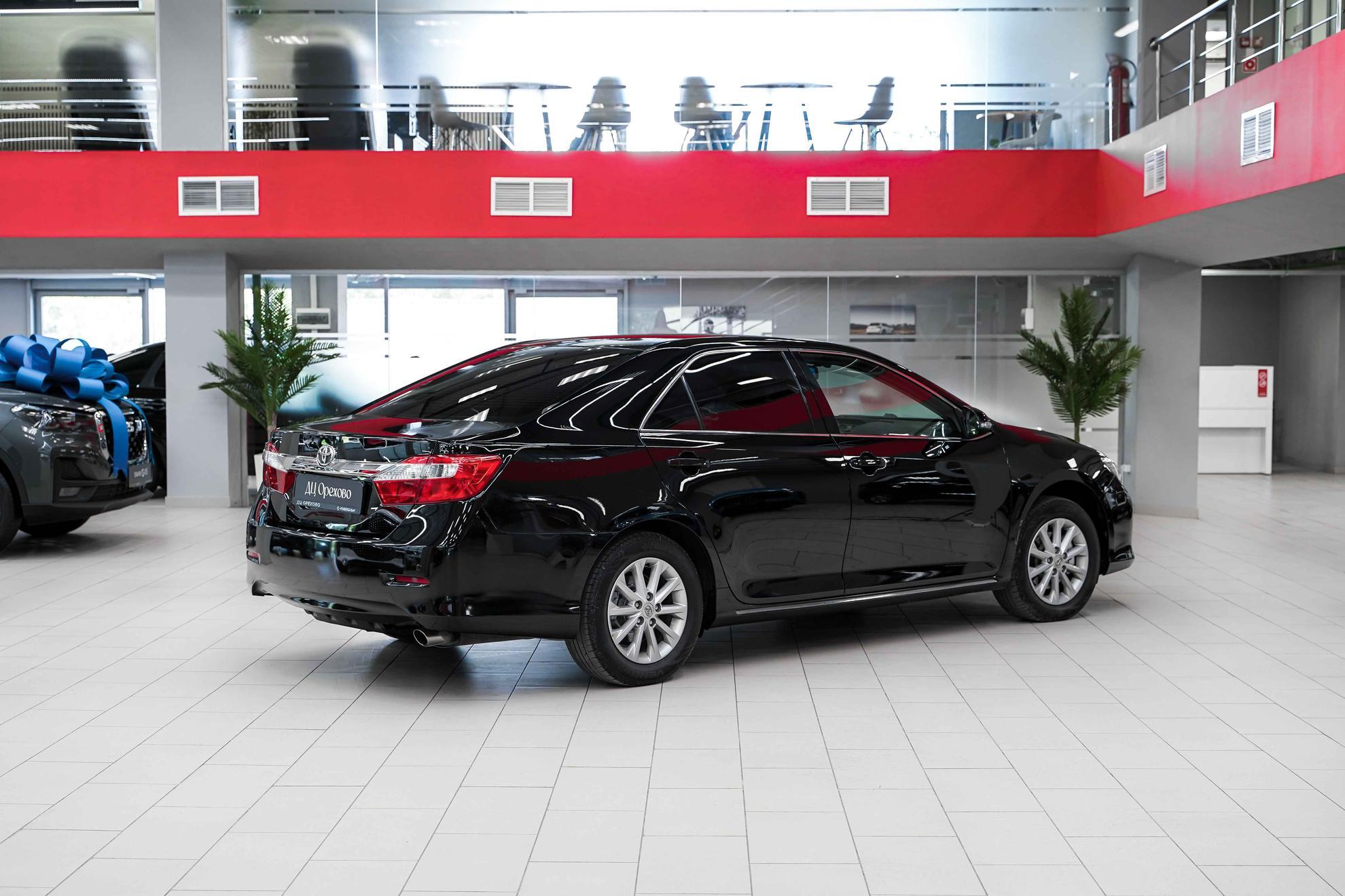 Toyota Camry 2013, черный, ДЦ Орехово