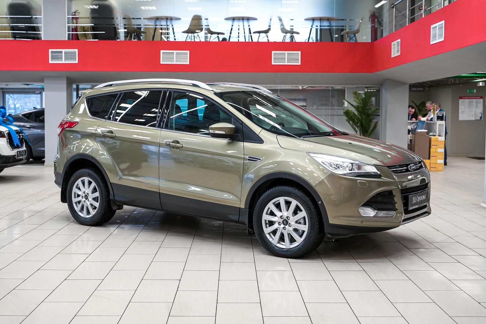 Ford Kuga 2013, зеленый, ДЦ Орехово