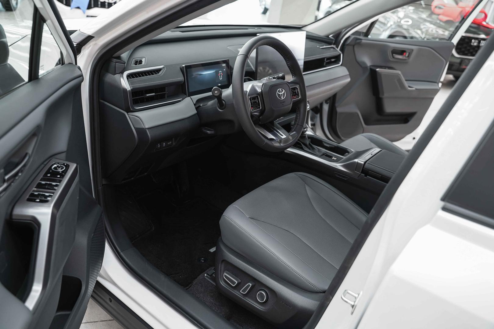 Toyota RAV4 2026, белый, ДЦ Орехово