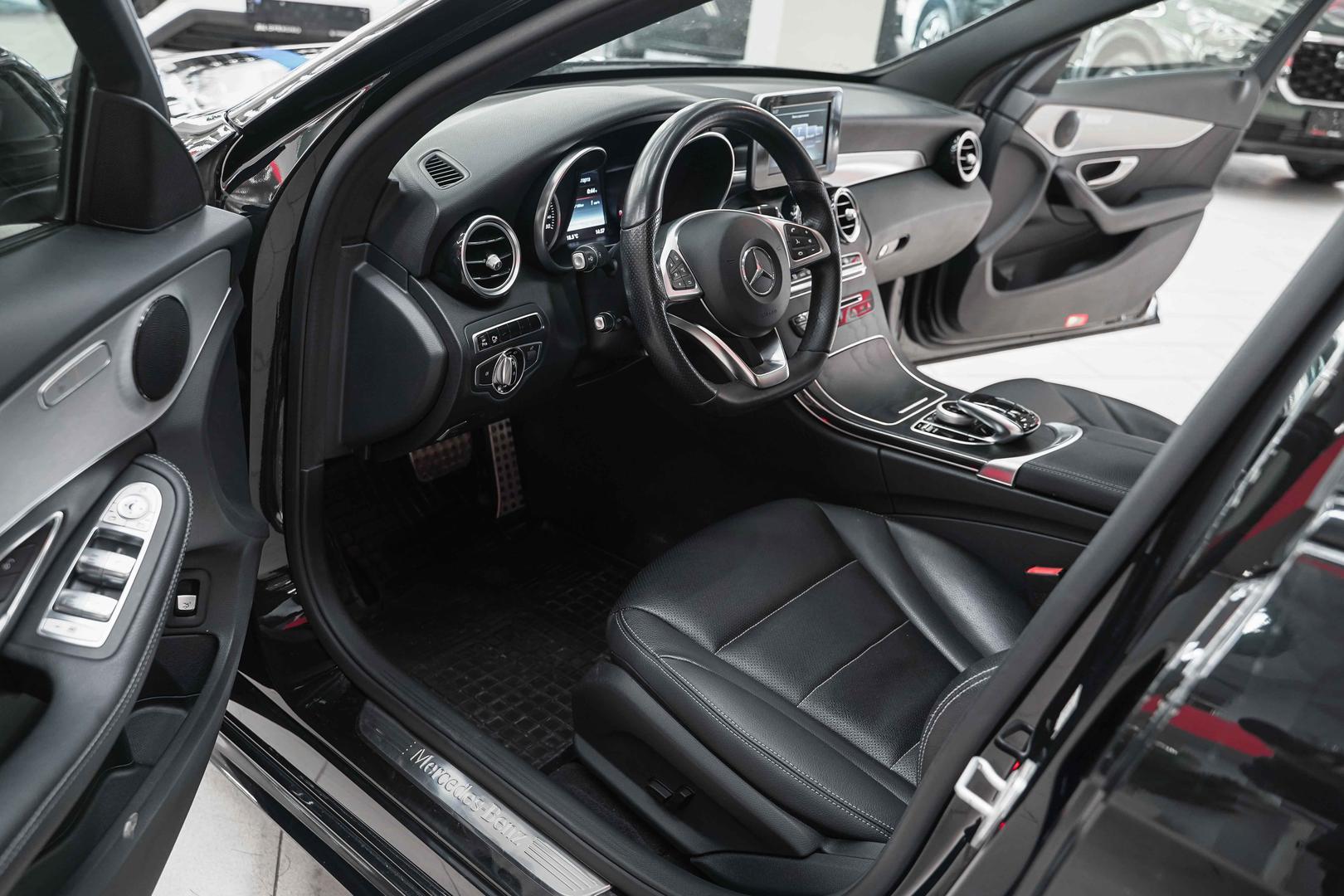 Mercedes-Benz C-Класс 2016, черный, ДЦ Орехово
