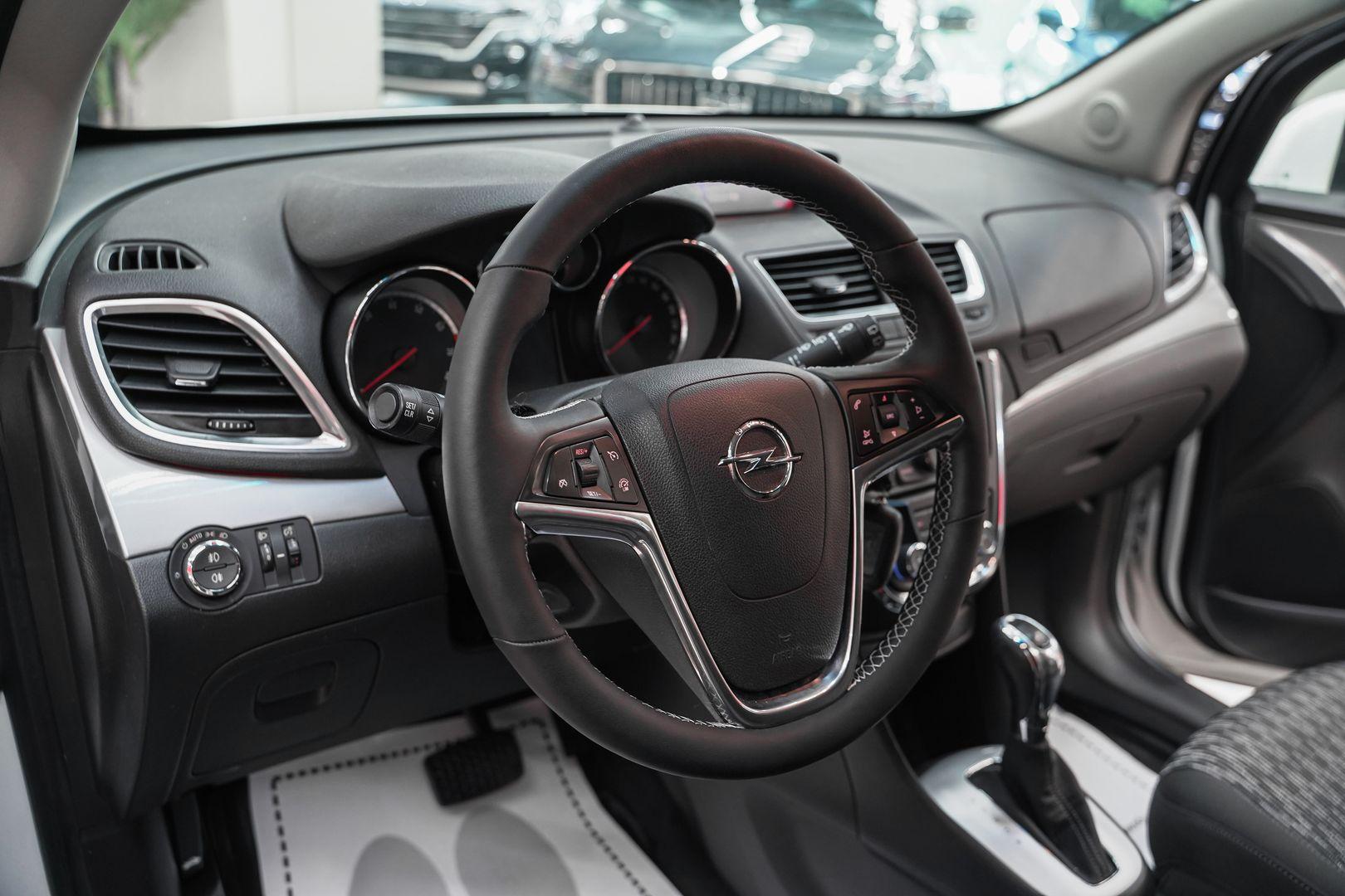 Opel Mokka 2013, белый, ДЦ Орехово