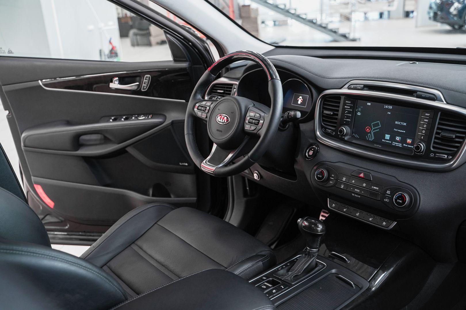 Kia Sorento 2017, черный, ДЦ Орехово