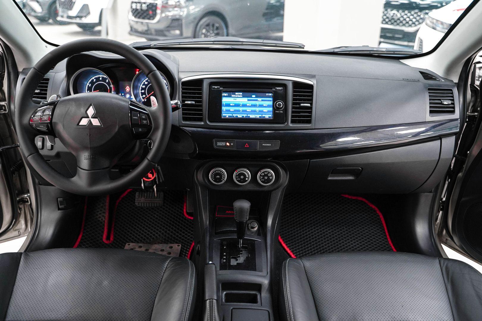 Mitsubishi Lancer 2008, бежевый, ДЦ Орехово