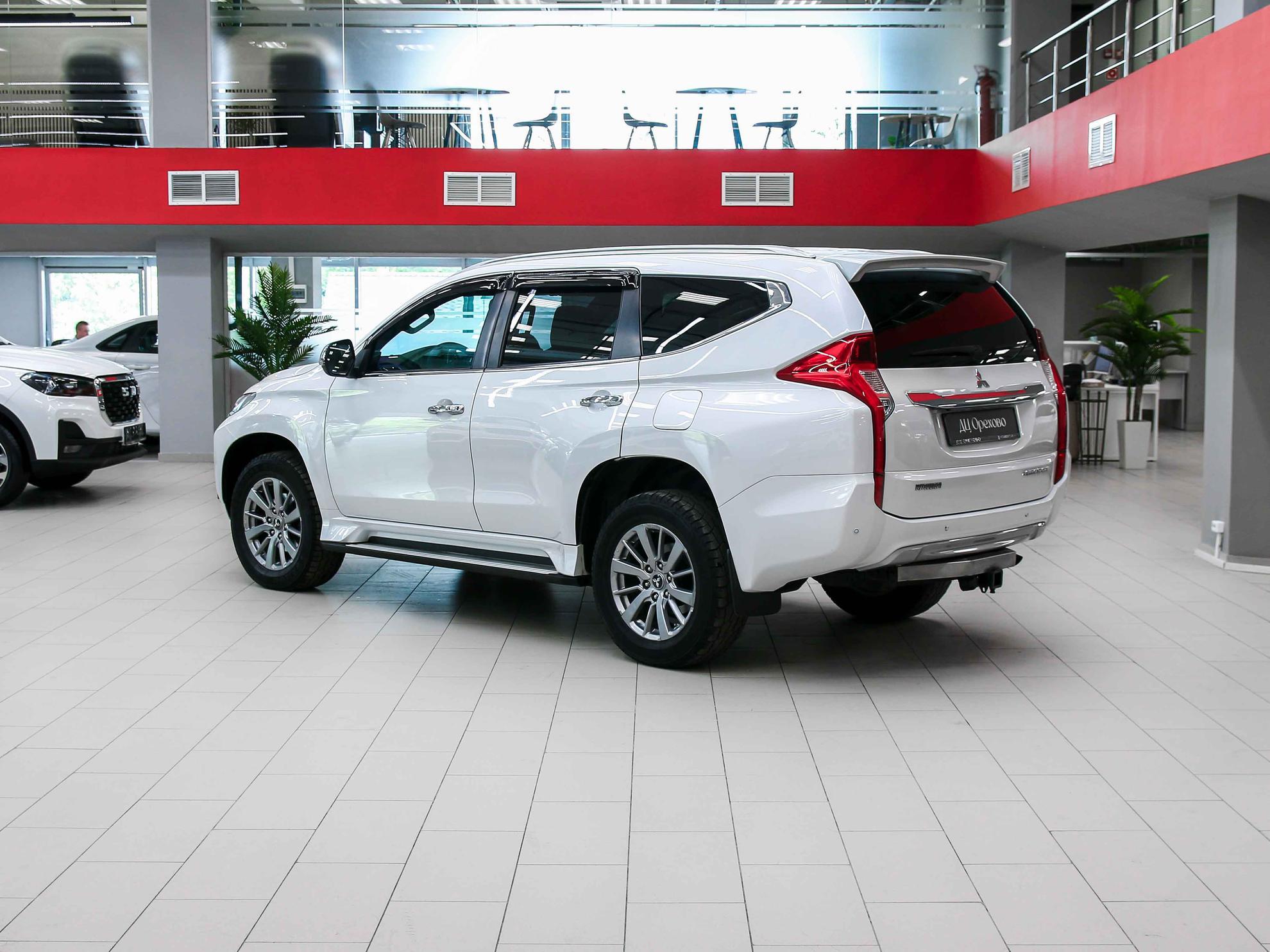 Mitsubishi Pajero Sport 2018, белый, ДЦ Орехово