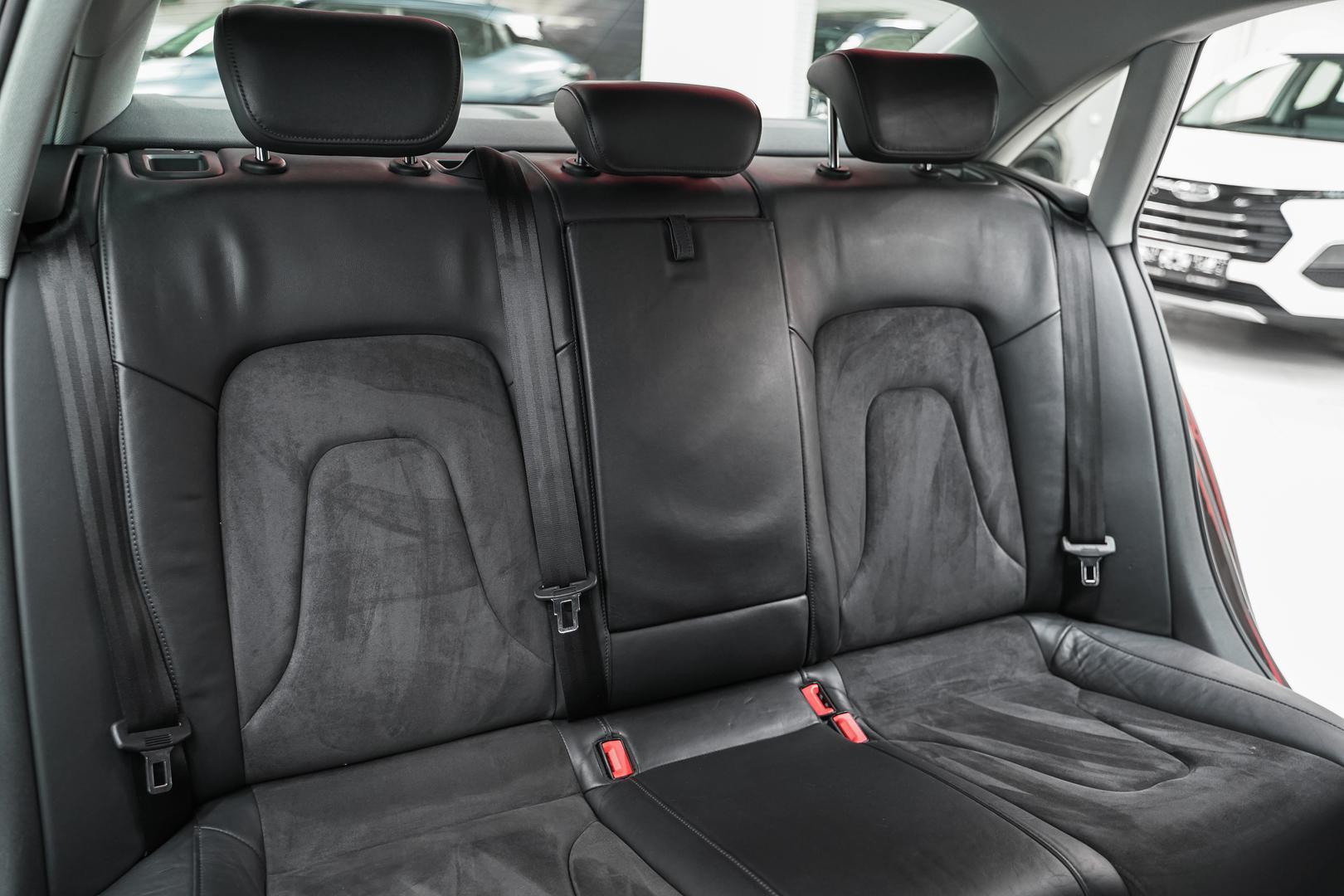 Audi A4 2013, коричневый, ДЦ Орехово