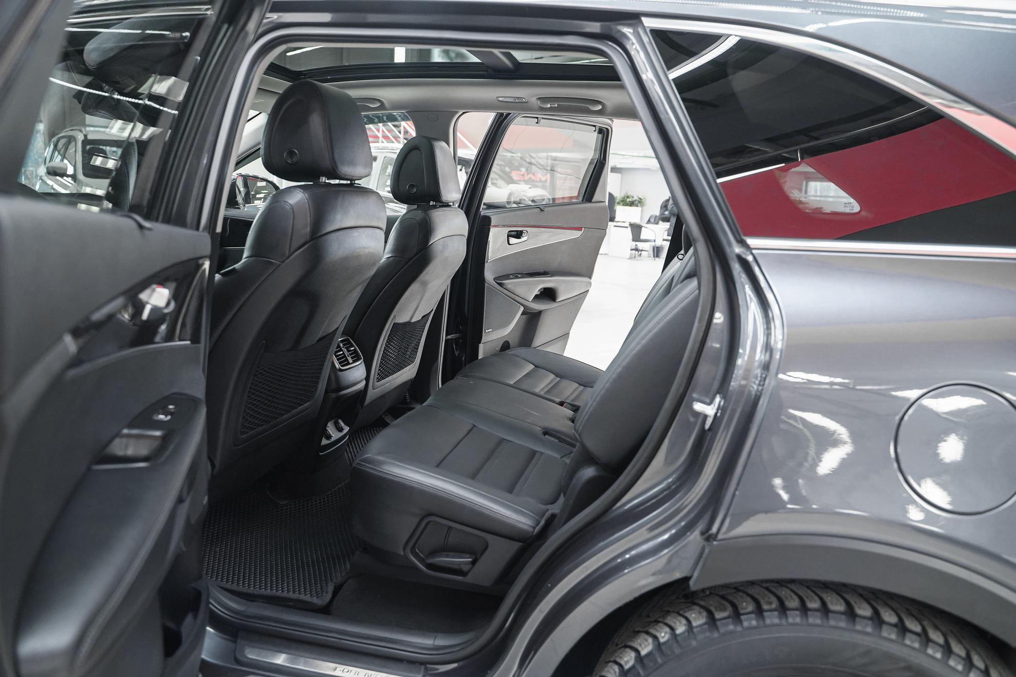 Kia Sorento 2016, серый, ДЦ Орехово