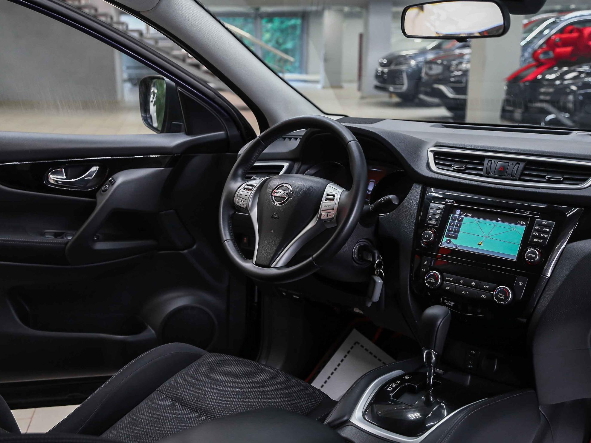 Nissan Qashqai 2017, синий, ДЦ Орехово