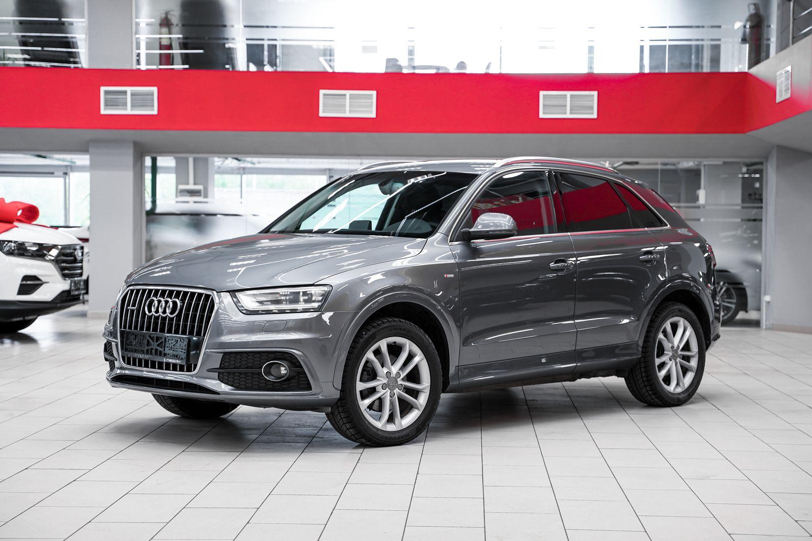 Audi Q3 2013, серый, ДЦ Орехово