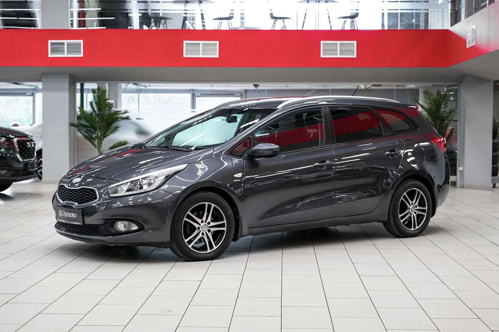 Kia Ceed 2013, серый, ДЦ Орехово