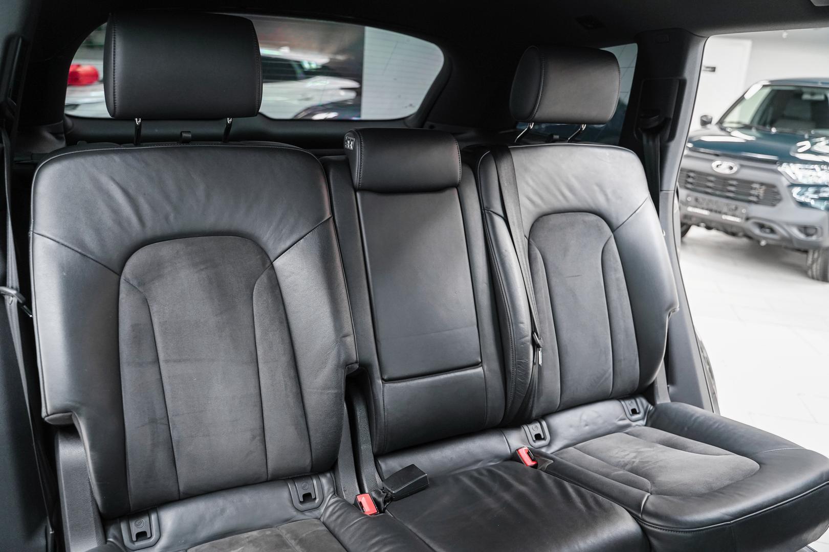 Audi Q7 2010, черный, ДЦ Орехово