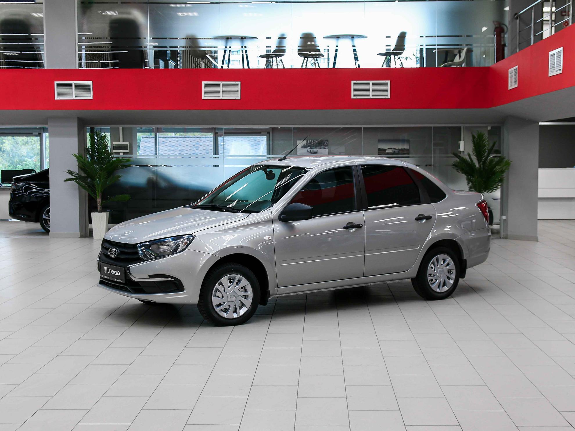 LADA (ВАЗ) Granta 2018, серебряный, ДЦ Орехово