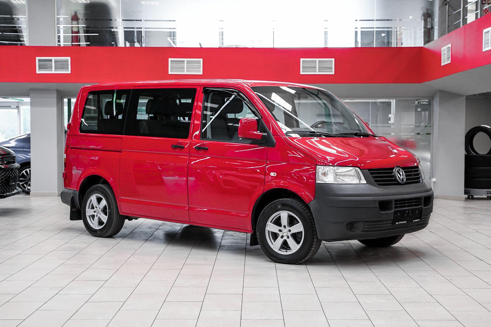 Volkswagen Transporter 2008, красный, ДЦ Орехово