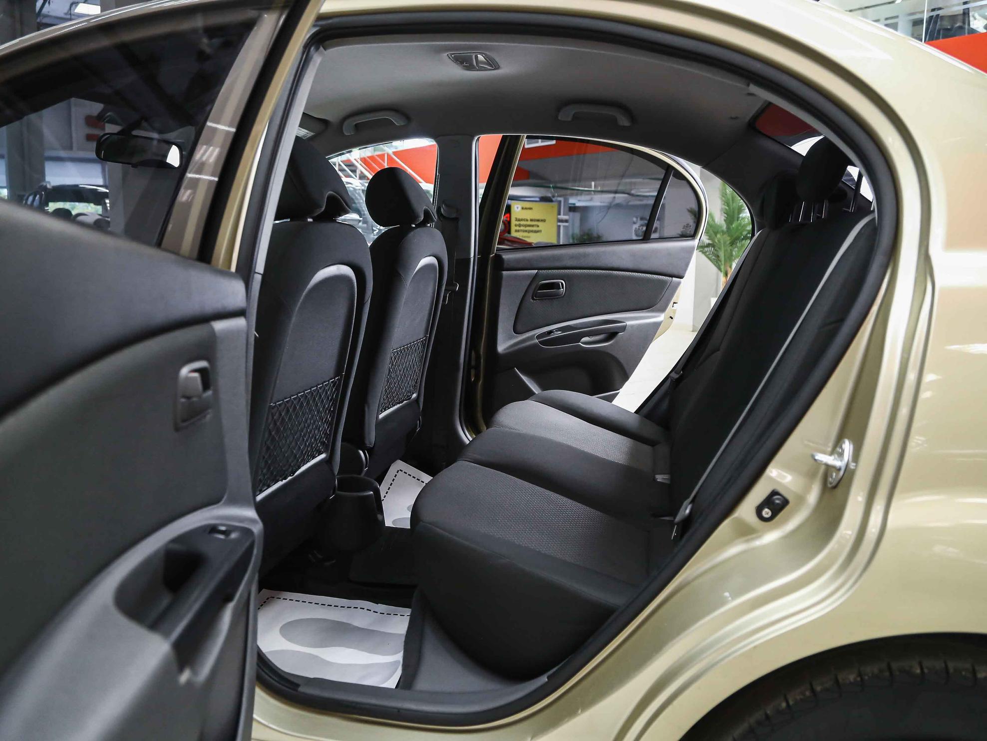 Kia Rio 2011, бежевый, ДЦ Орехово