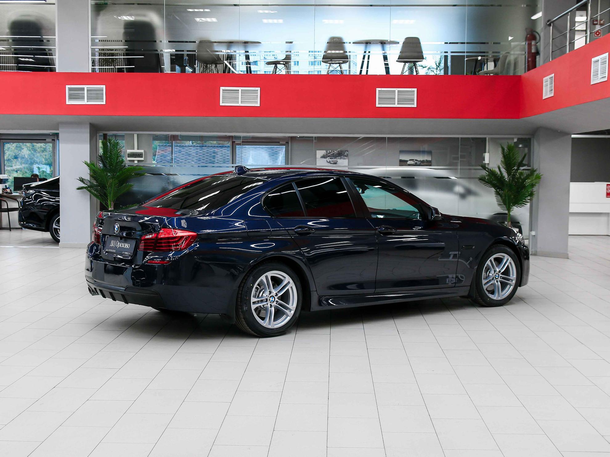 BMW 5 серии 2014, синий, ДЦ Орехово