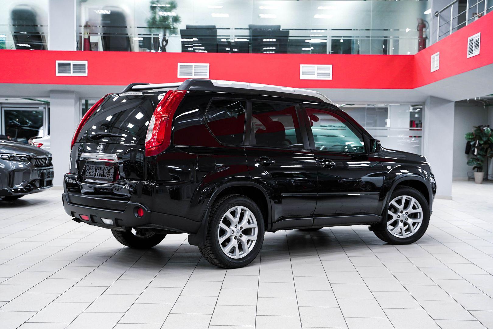 Nissan X-Trail 2011, черный, ДЦ Орехово