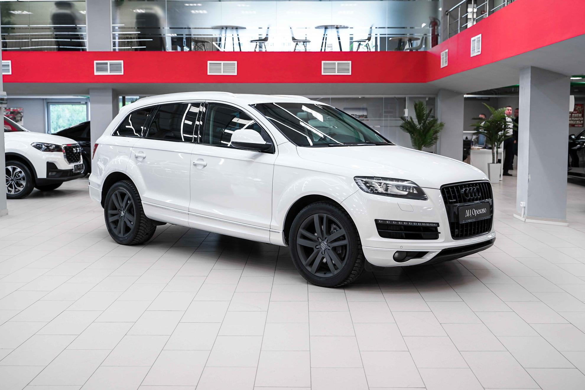 Audi Q7 2012, белый, ДЦ Орехово