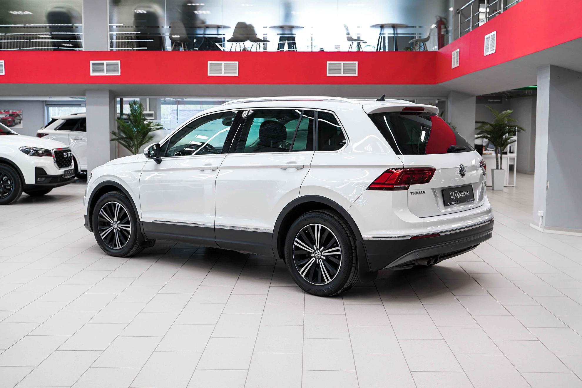 Volkswagen Tiguan 2017, белый, ДЦ Орехово