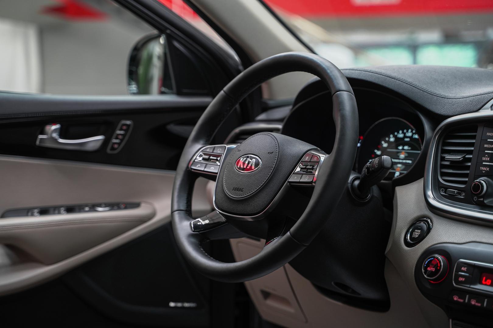 Kia Sorento 2018, серый, ДЦ Орехово
