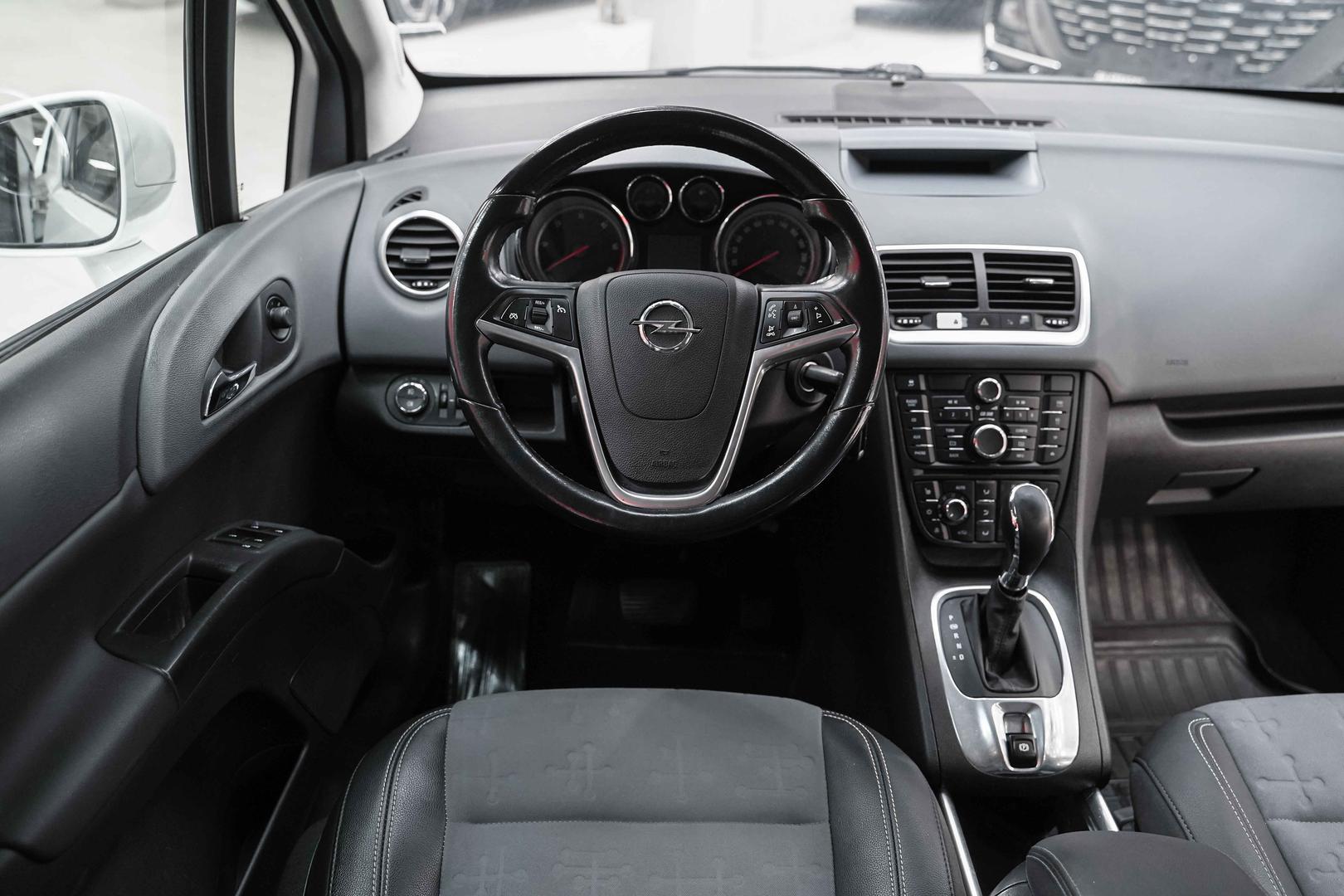 Opel Meriva 2011, белый, ДЦ Орехово