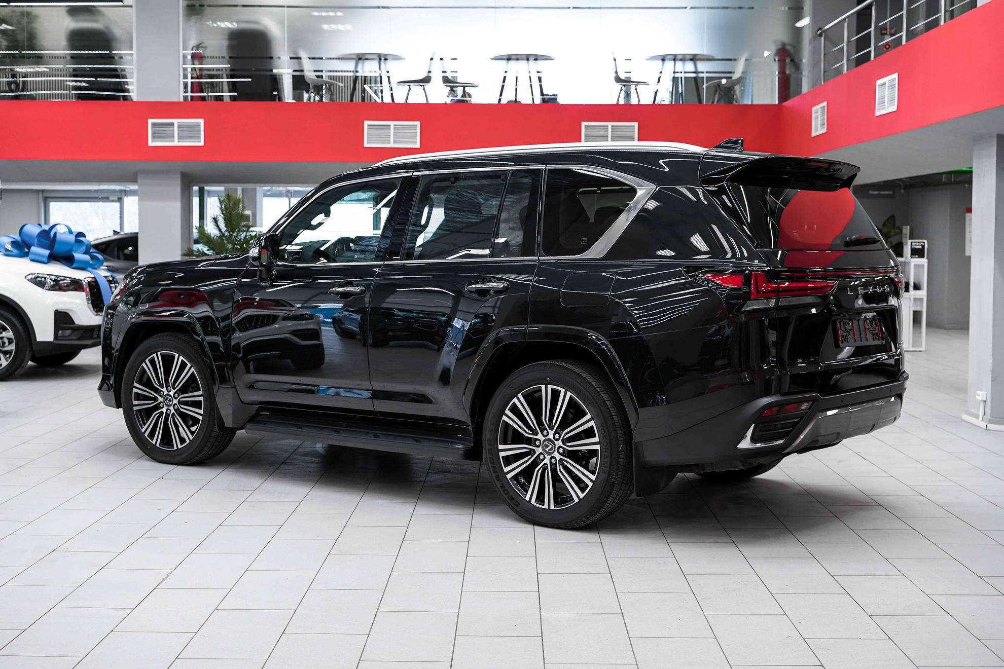 Lexus LX 2026, черный, ДЦ Орехово