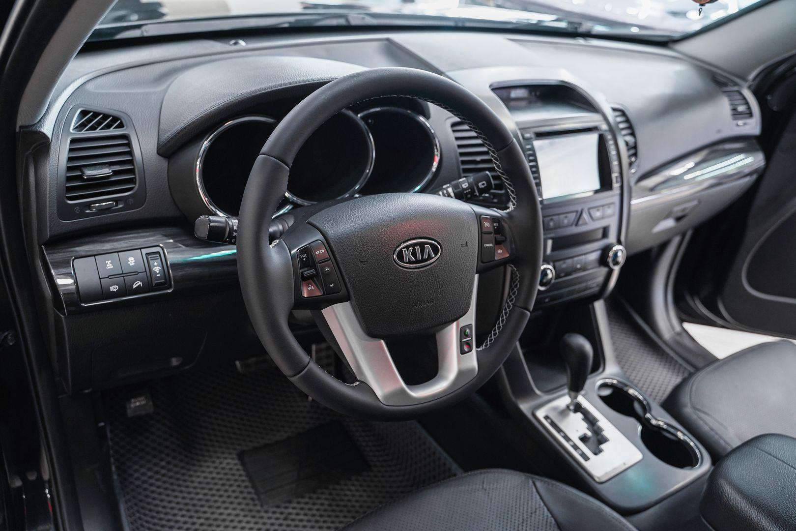 Kia Sorento 2012, черный, ДЦ Орехово