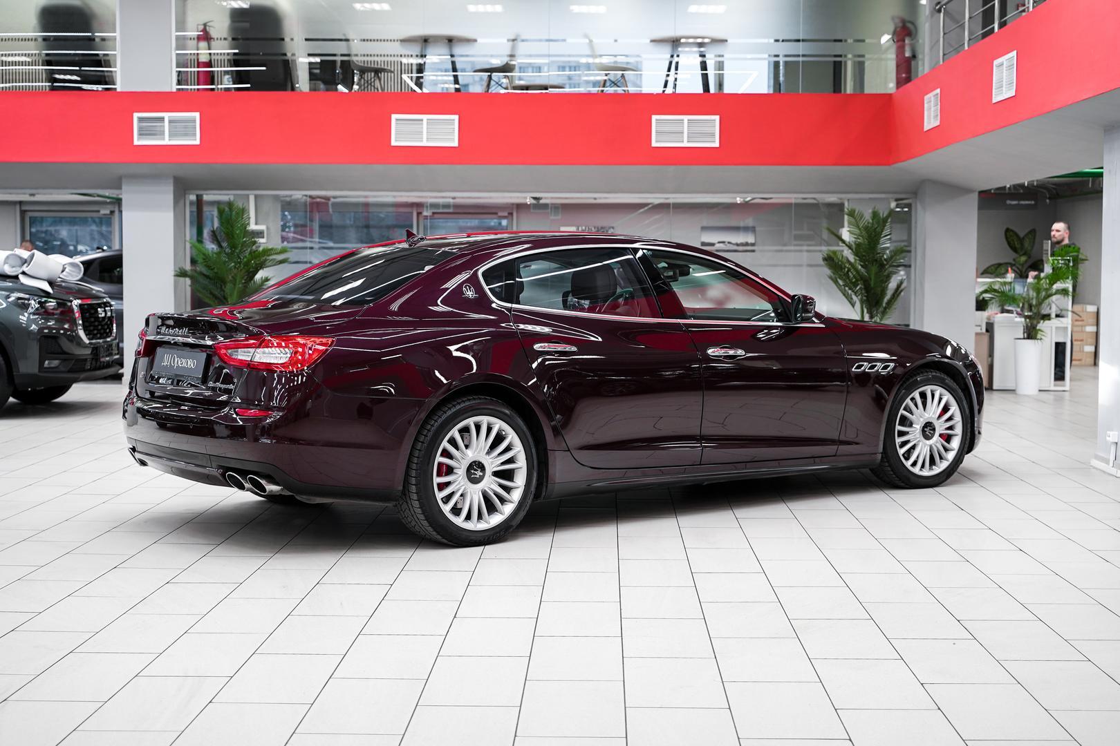 Maserati Quattroporte 2015, пурпурный, ДЦ Орехово