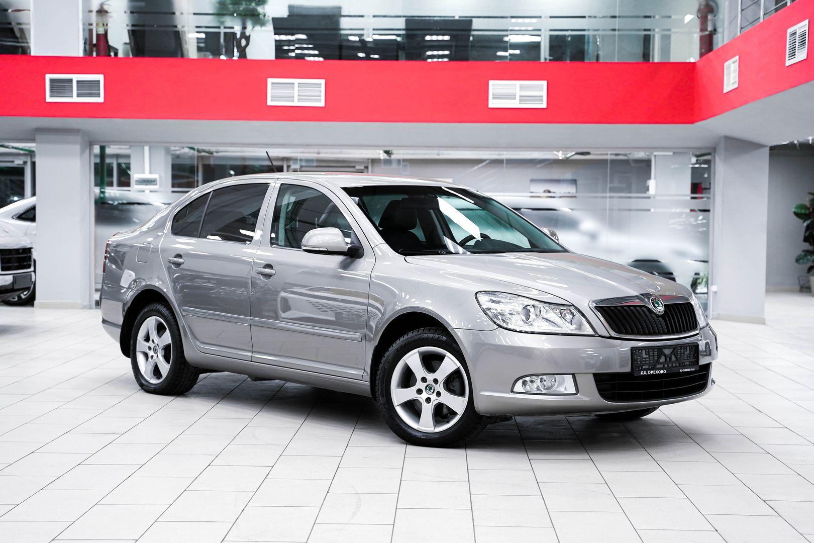 Skoda Octavia 2011, серый, ДЦ Орехово