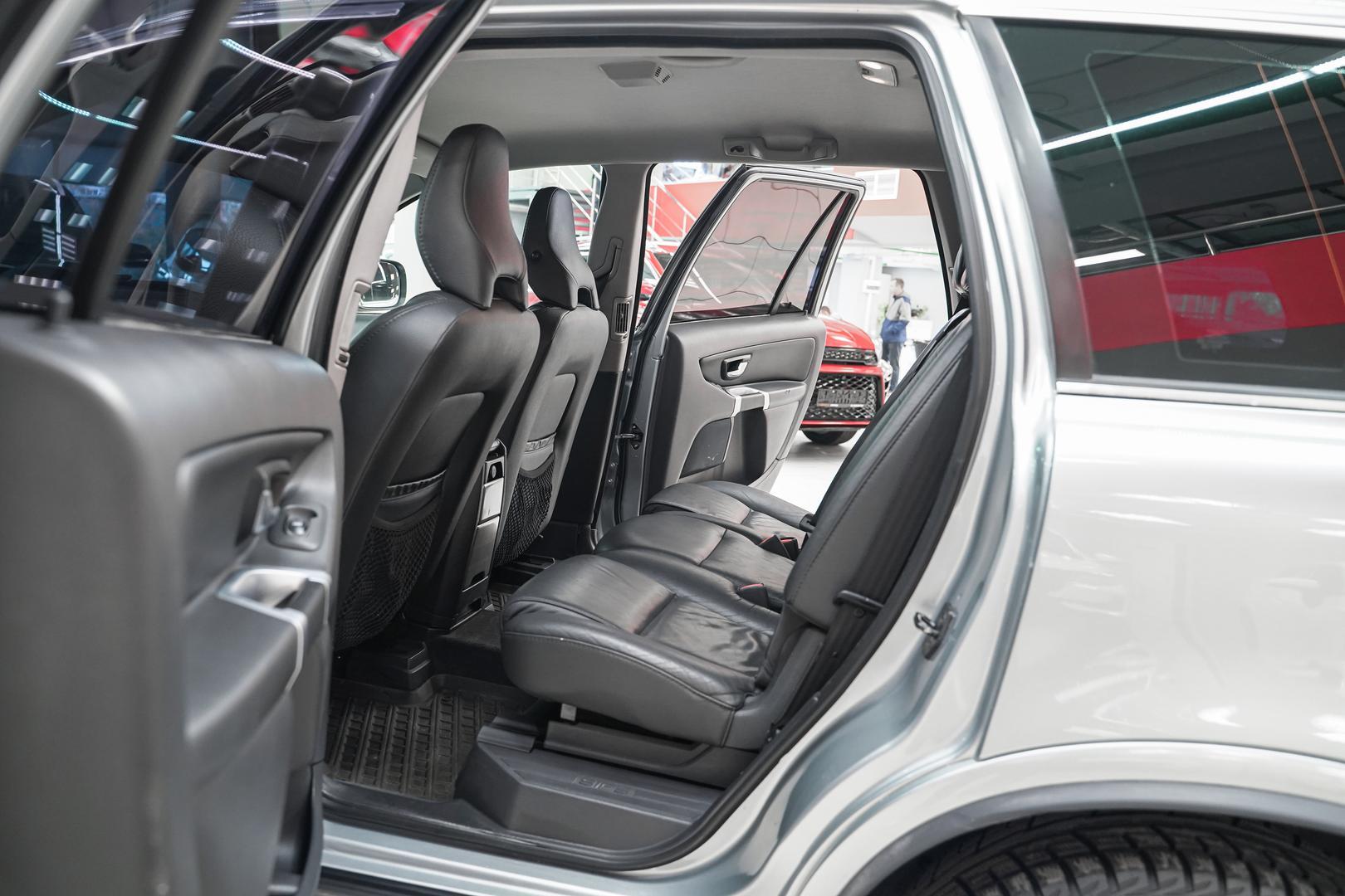 Volvo XC90 2011, серый, ДЦ Орехово