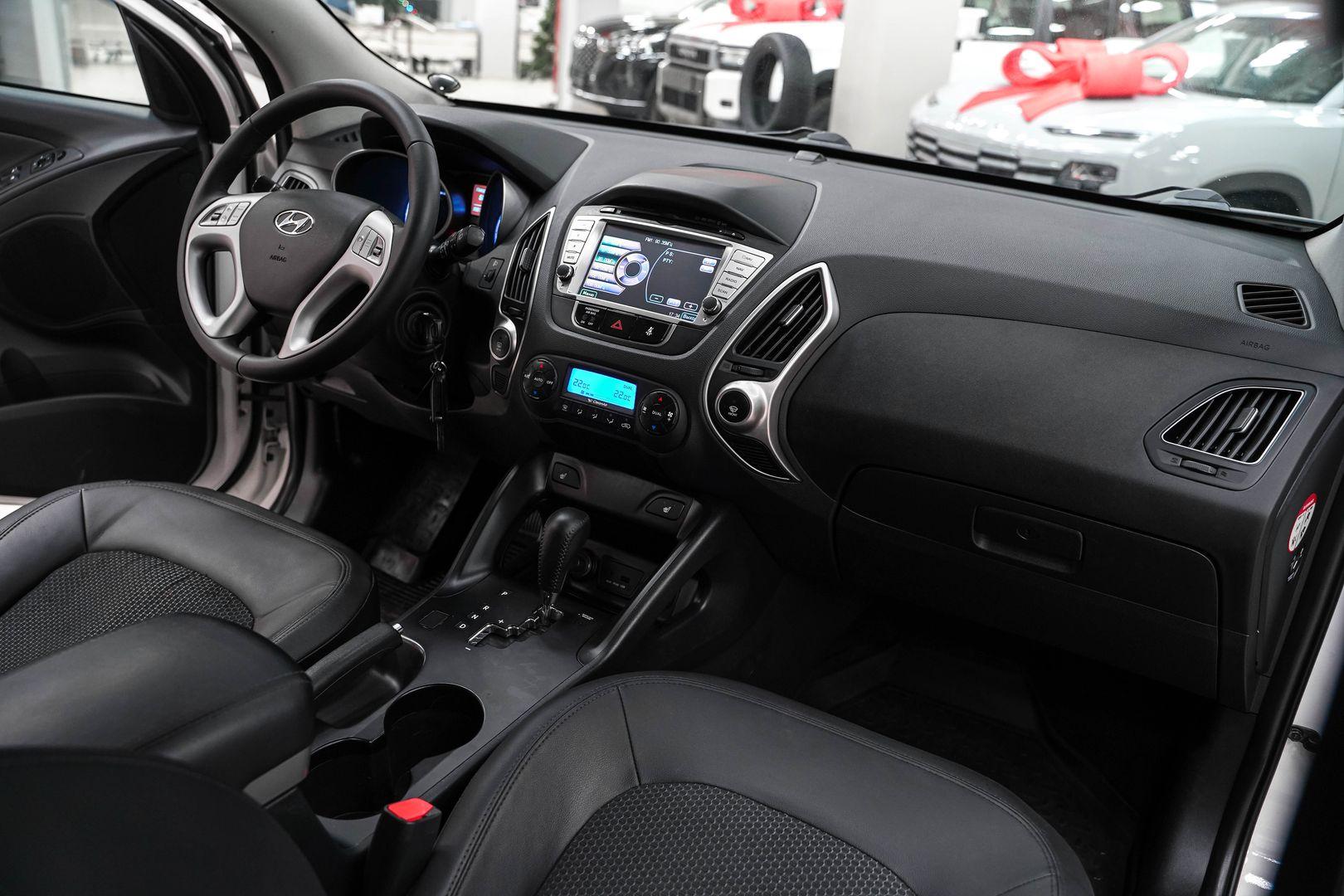 Hyundai ix35 2012, белый, ДЦ Орехово