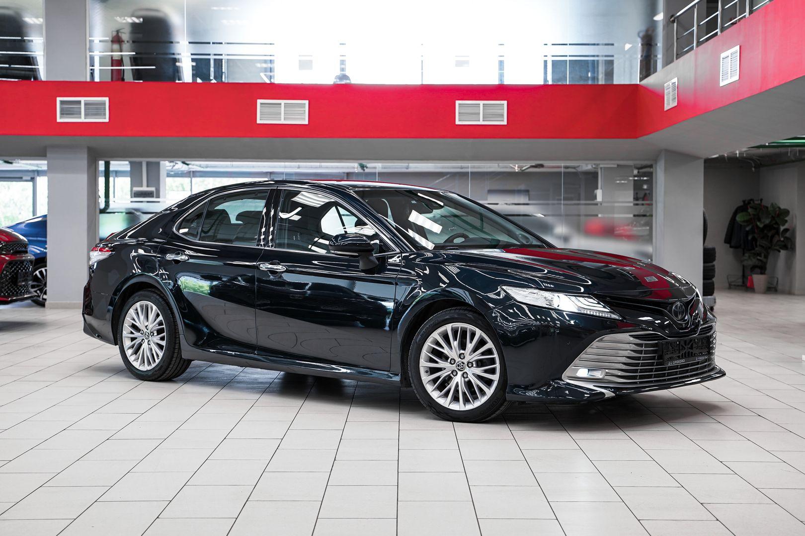 Toyota Camry 2018, синий, ДЦ Орехово