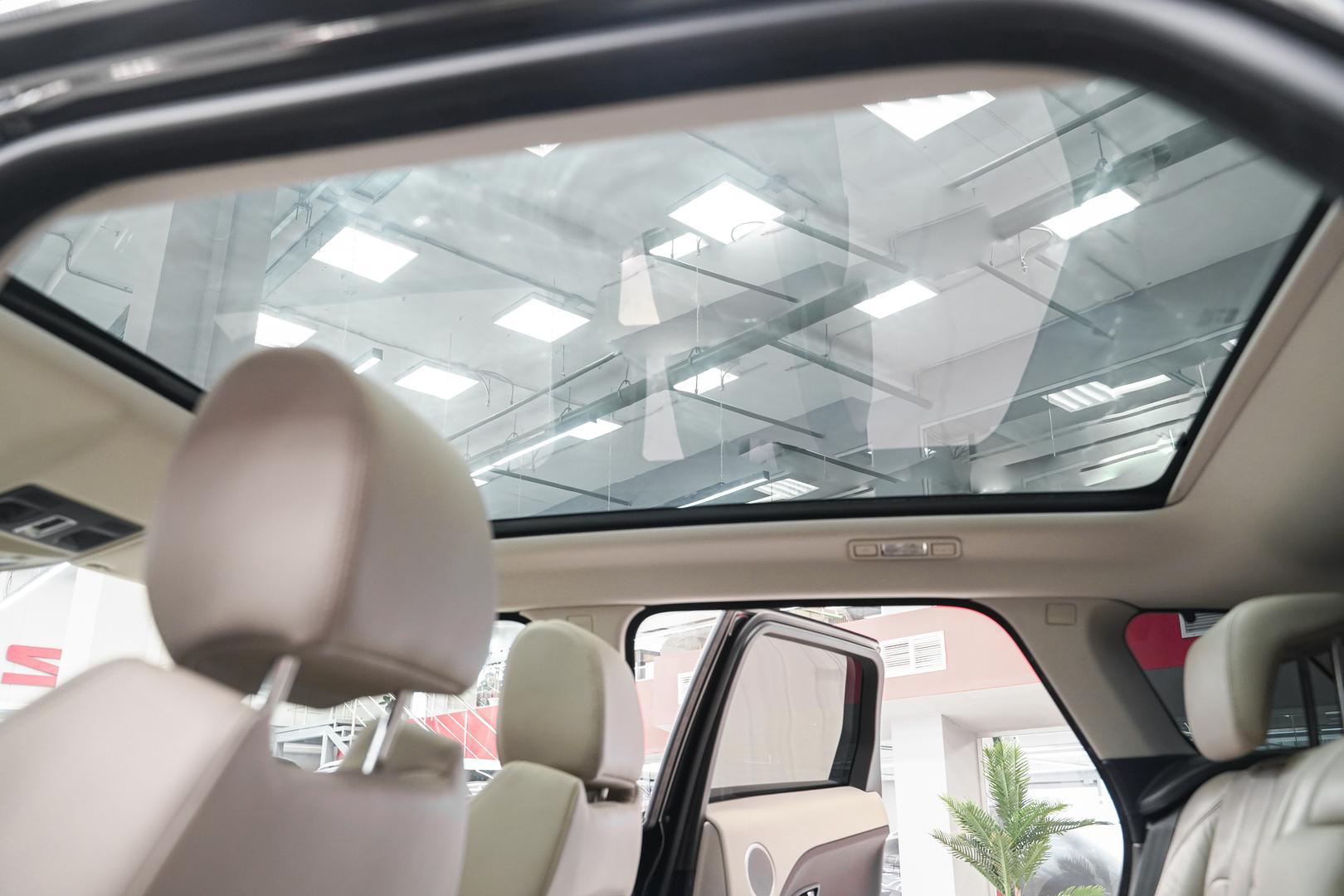 Land Rover Range Rover Evoque 2012, черный, ДЦ Орехово