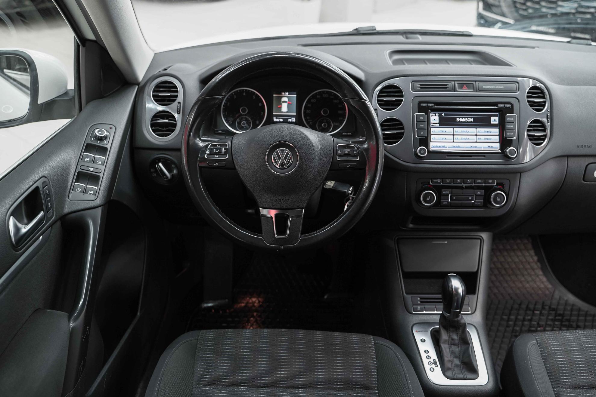 Volkswagen Tiguan 2012, белый, ДЦ Орехово