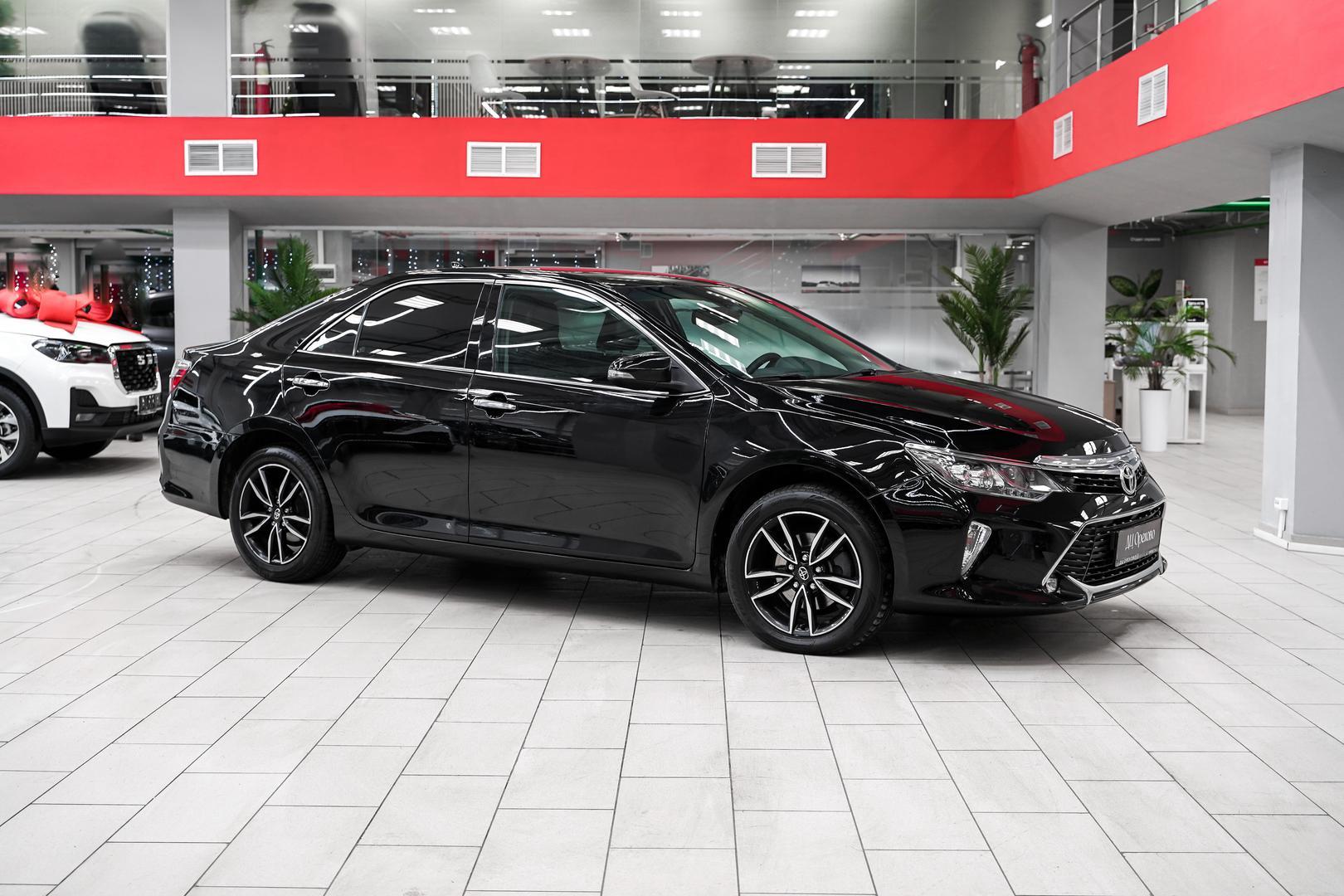 Toyota Camry 2018, черный, ДЦ Орехово