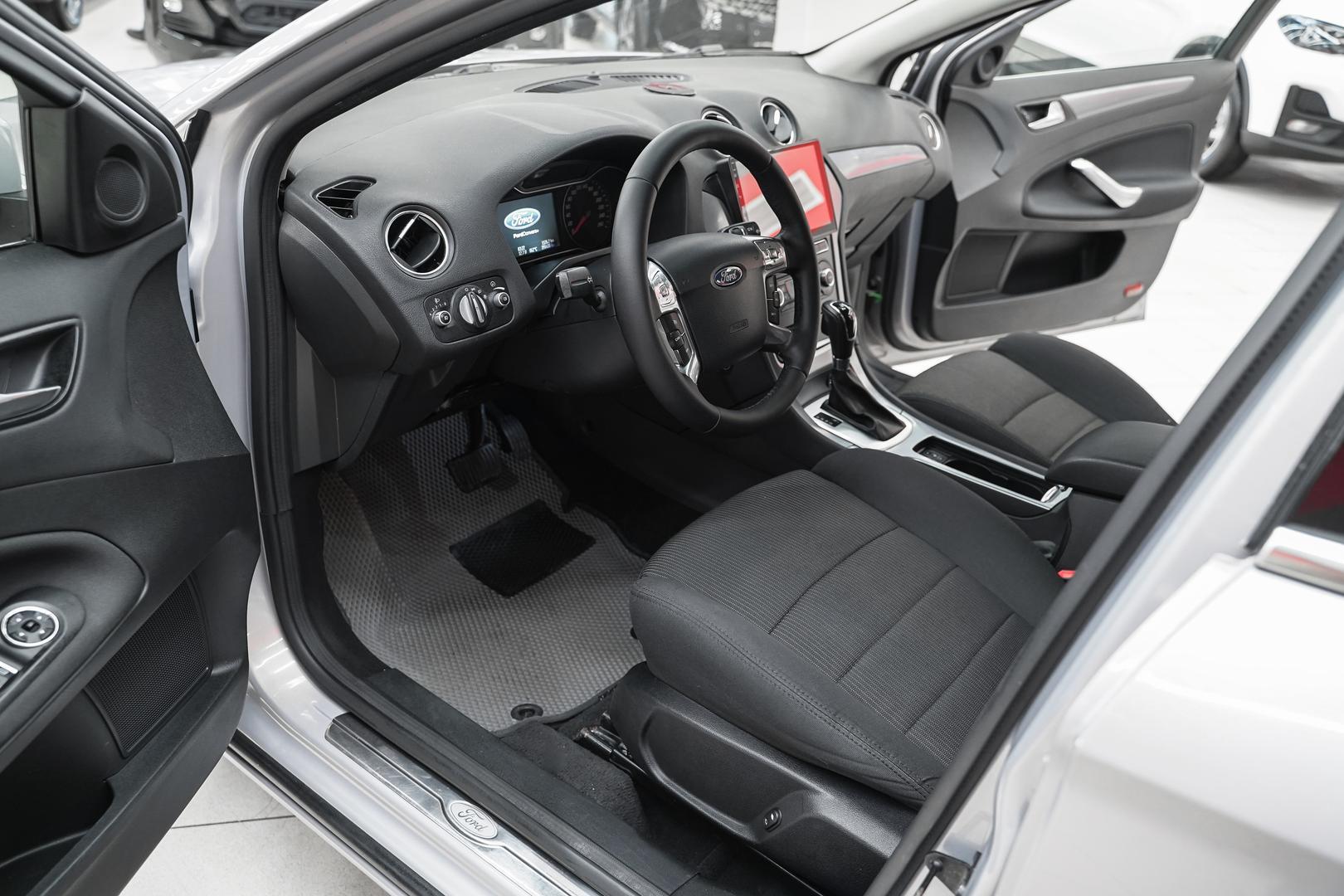 Ford Mondeo 2012, серый, ДЦ Орехово