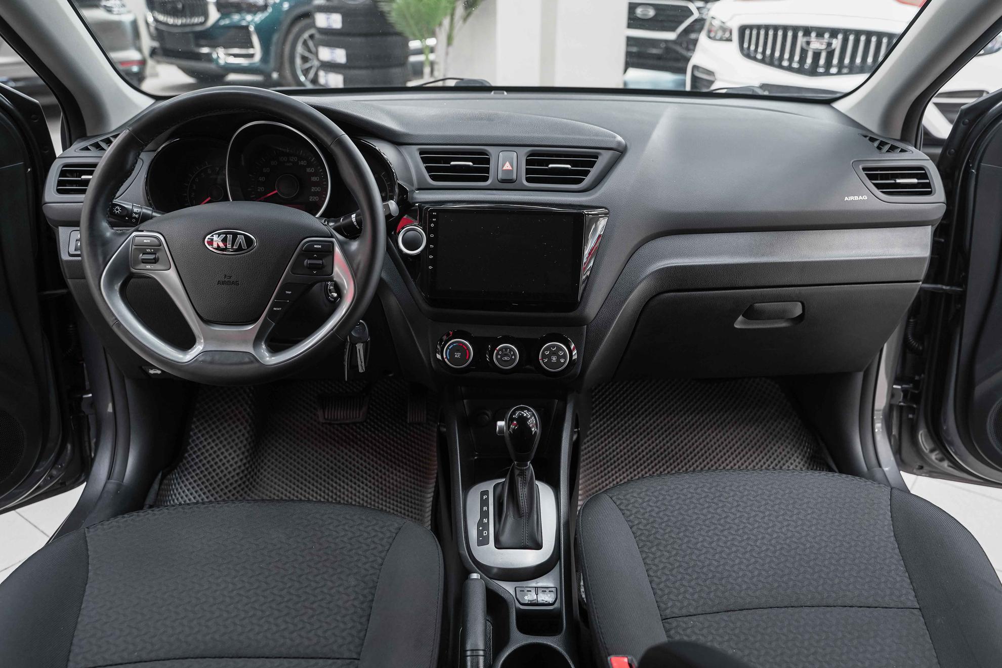 Kia Rio 2017, серый, ДЦ Орехово