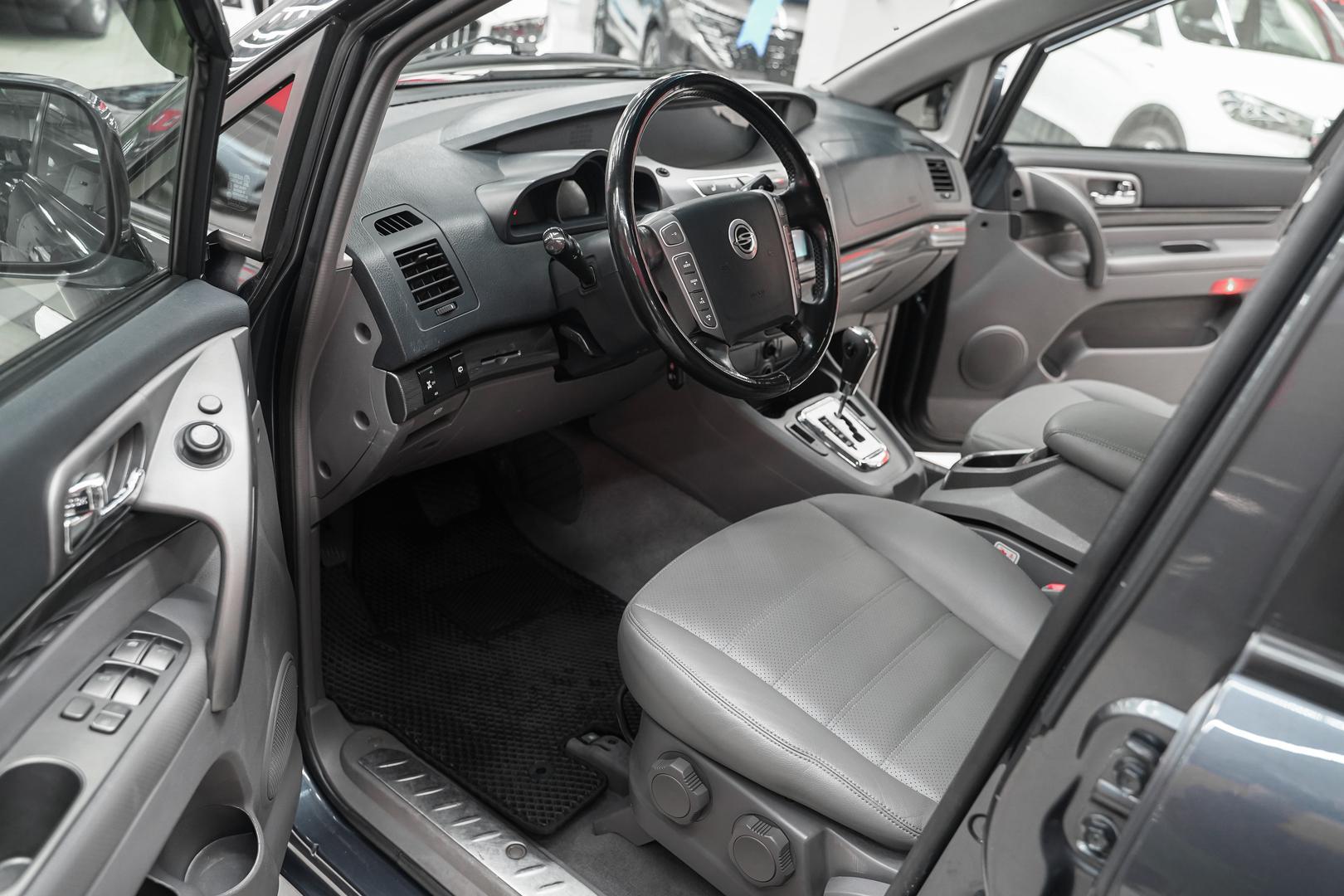 SsangYong Korando Turismo 2013, синий, ДЦ Орехово