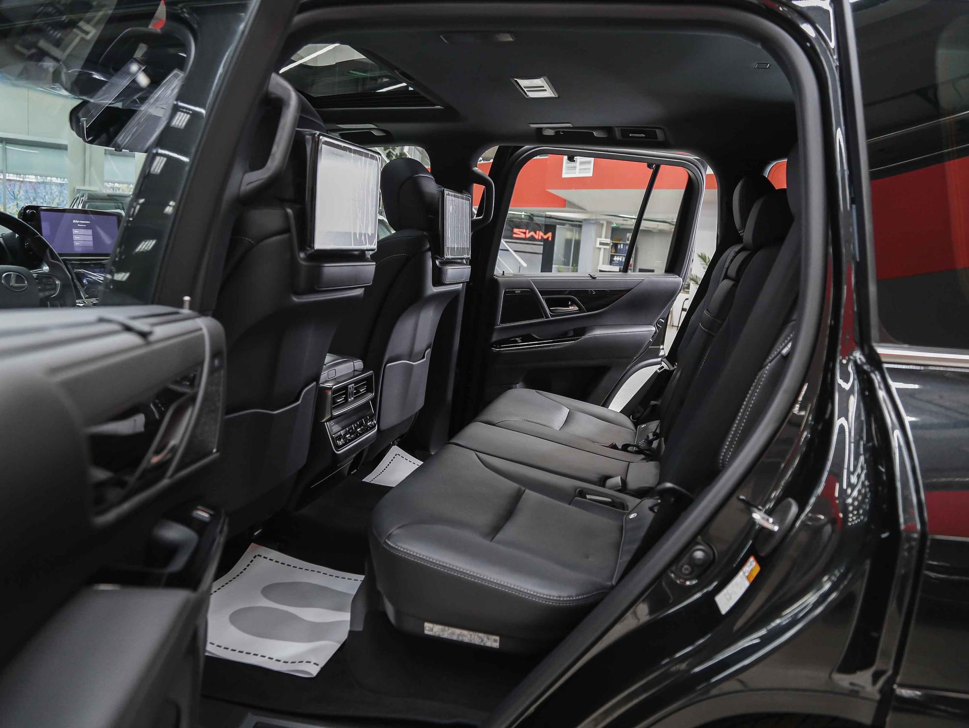 Lexus LX 2026, черный, ДЦ Орехово