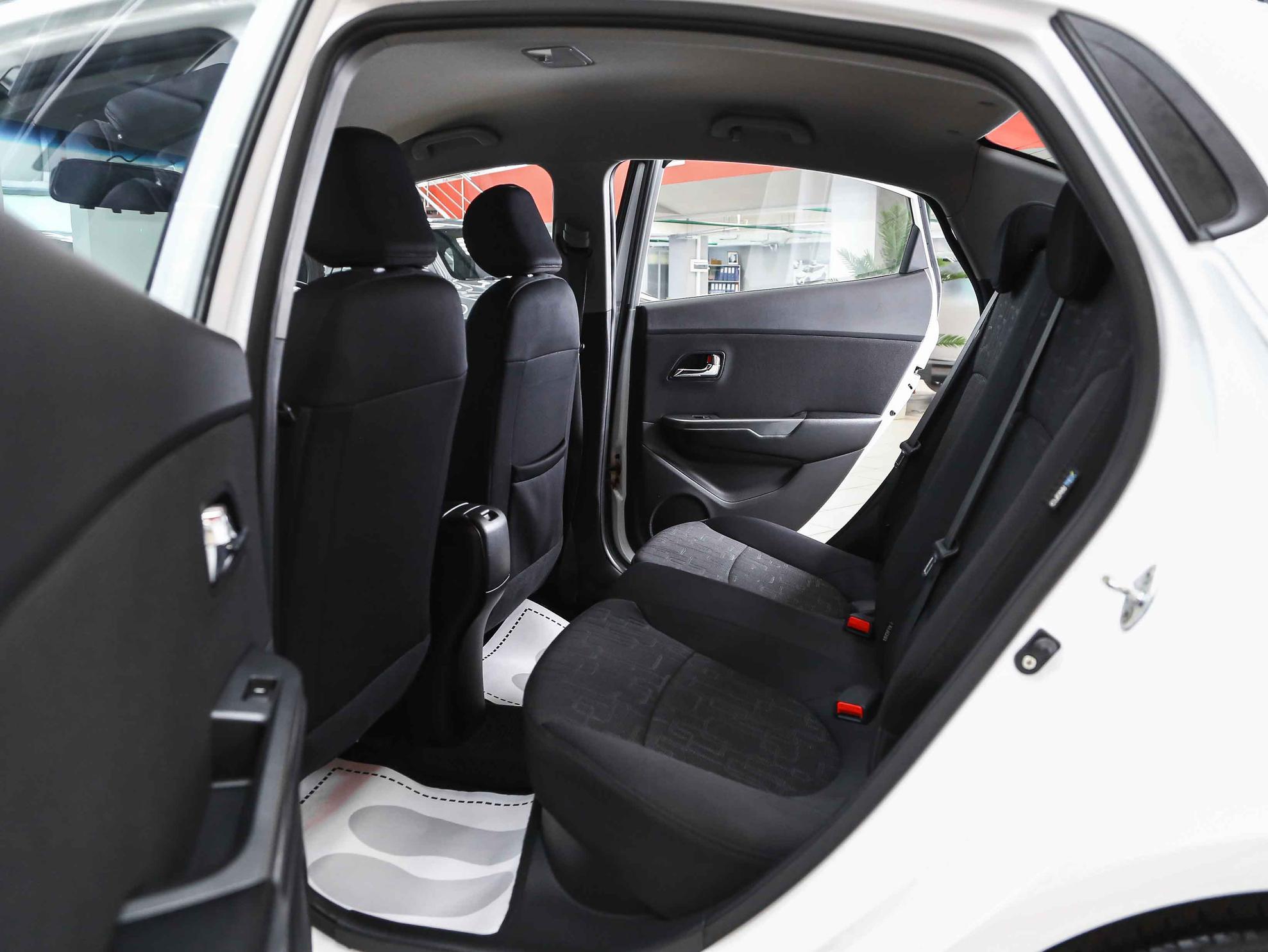 Kia Rio 2014, белый, ДЦ Орехово