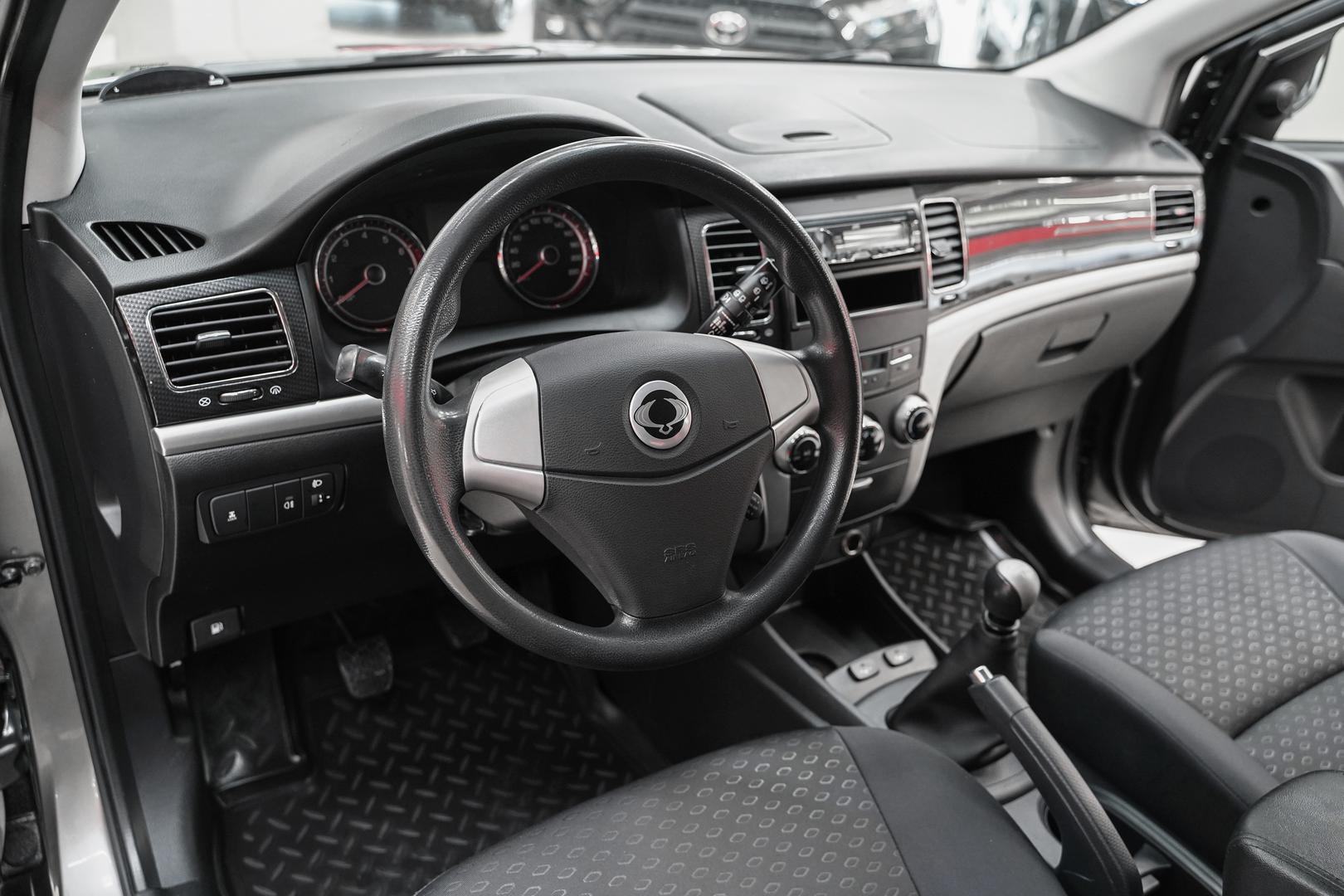 SsangYong Actyon 2012, серый, ДЦ Орехово