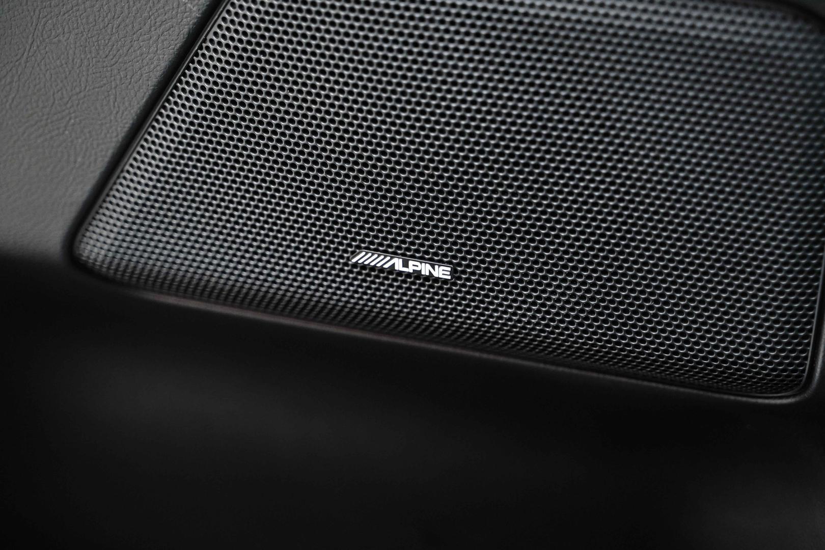 Land Rover Freelander 2011, белый, ДЦ Орехово