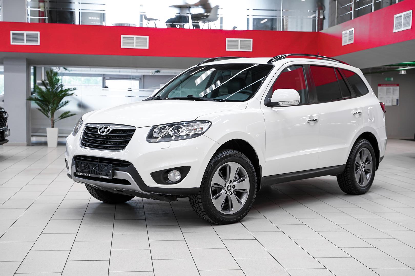 Hyundai Santa Fe 2011, белый, ДЦ Орехово