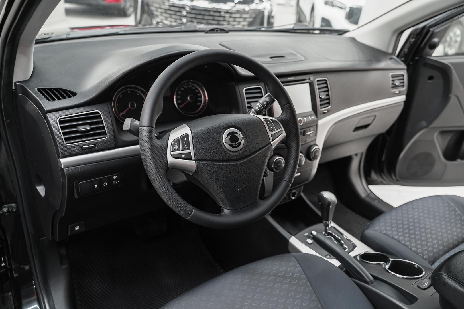 SsangYong Actyon 2011, черный, ДЦ Орехово