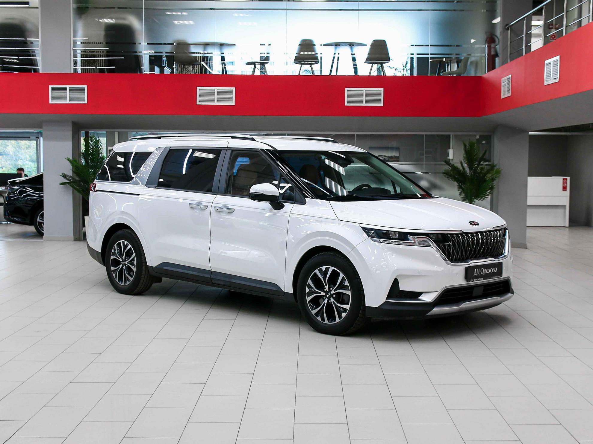 Kia Carnival 2020, белый, ДЦ Орехово
